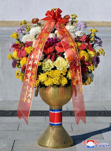 10. 东方毅.jpg